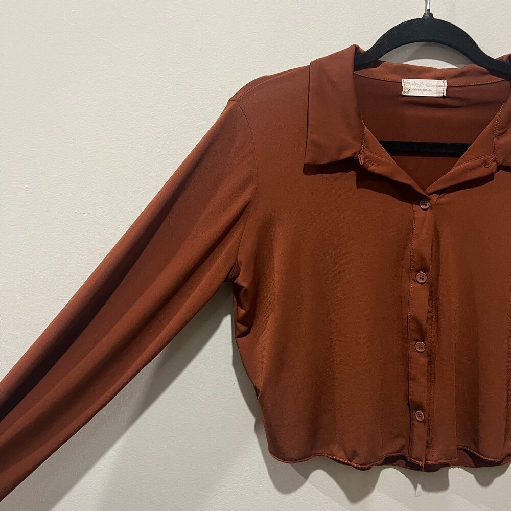 Burnt Orange Button-Up Cropped Blouse – Made in the USA (Size M)